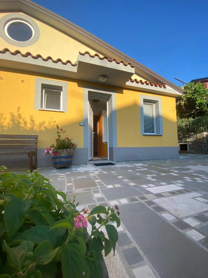 Apartma Brnistra Ginestra Apartment *