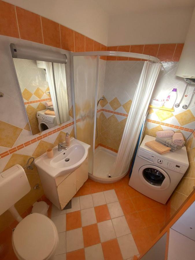 Apartma Brnistra Ginestra *